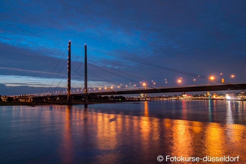 Fotokurse Düsseldorf Düsseldorf bei Nacht fotografieren lernen